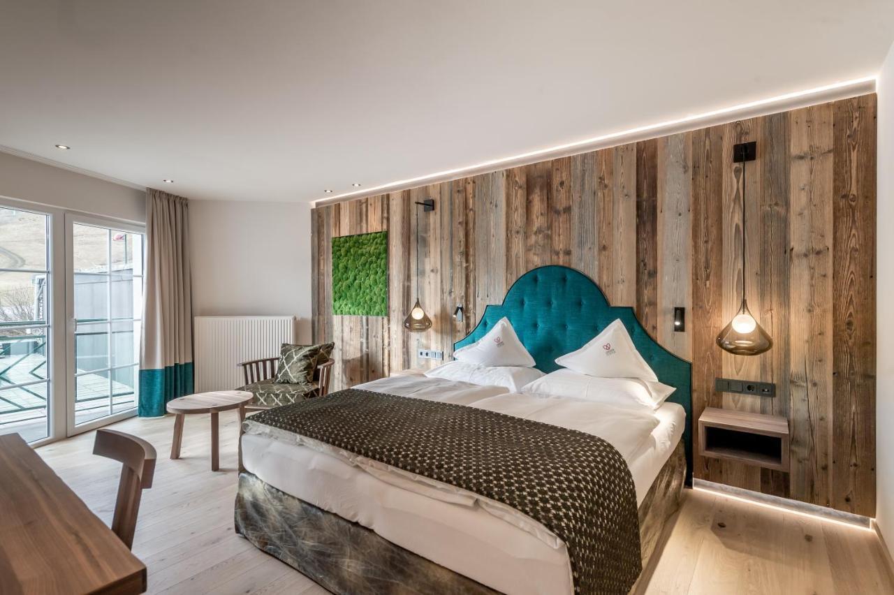 Superior Edelweiss Hotel