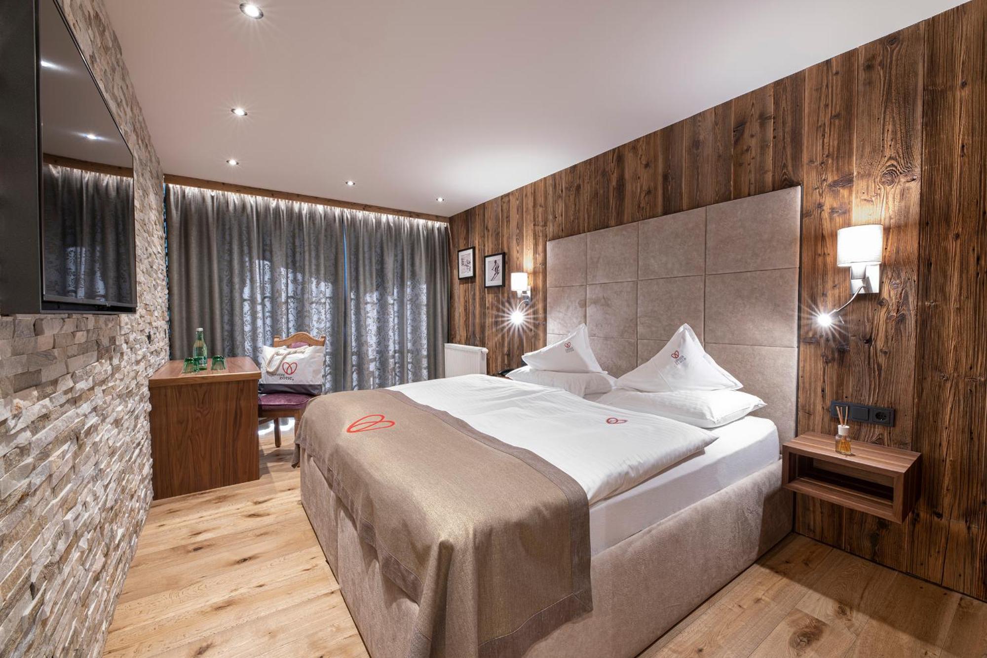 Superior Edelweiss Hotel